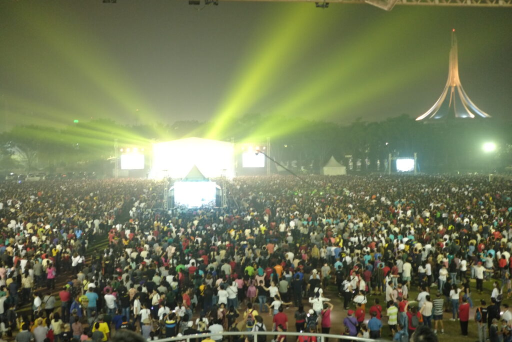KUCHING PENTECOSTAL NIGHT WITH PASTOR PHILIP MANTOFA 古晋圣灵降临之夜